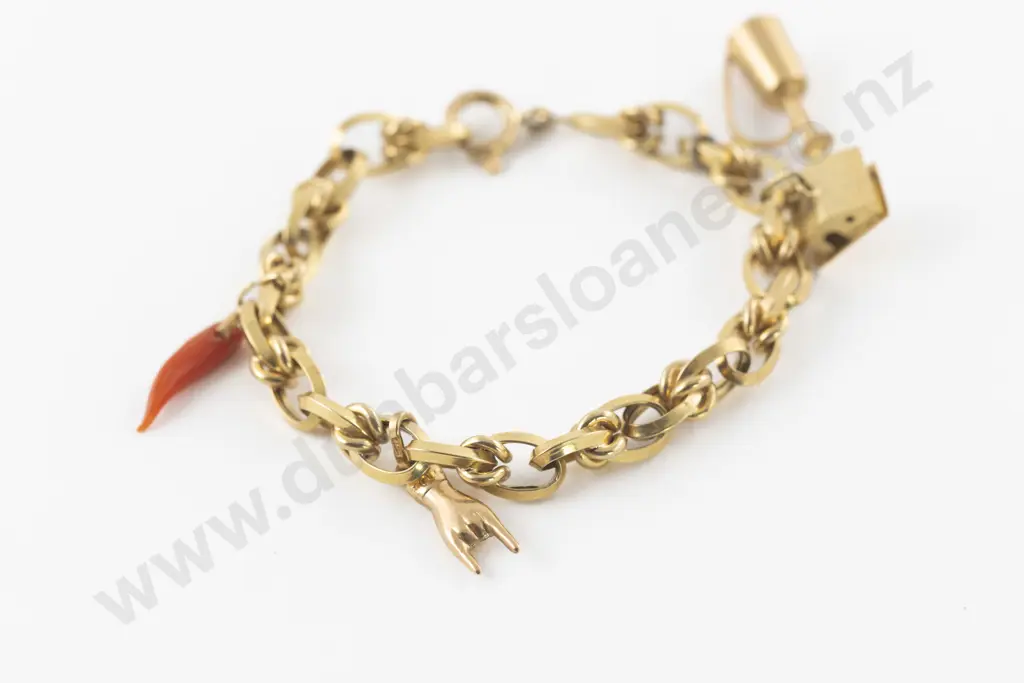 18ct Curb Link Charm Bracelet Image 1++