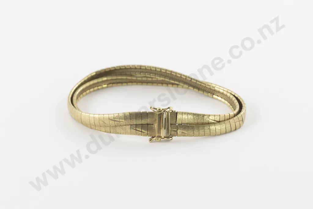 18ct Double Strand Omega Type Link Bracelet Image 1++