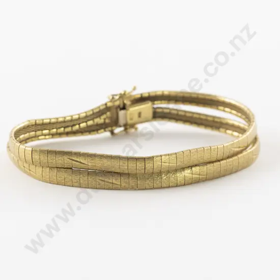 18ct Double Strand Omega Type Link Bracelet