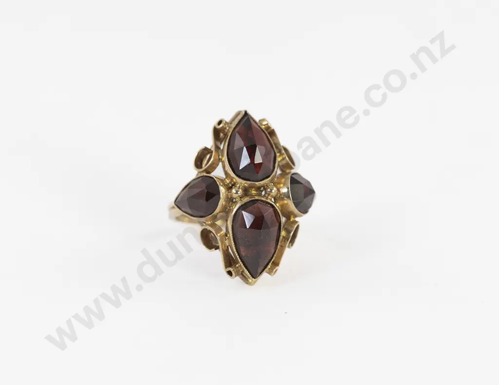 9ct Four Stone Garnet Dress Ring Image 1++