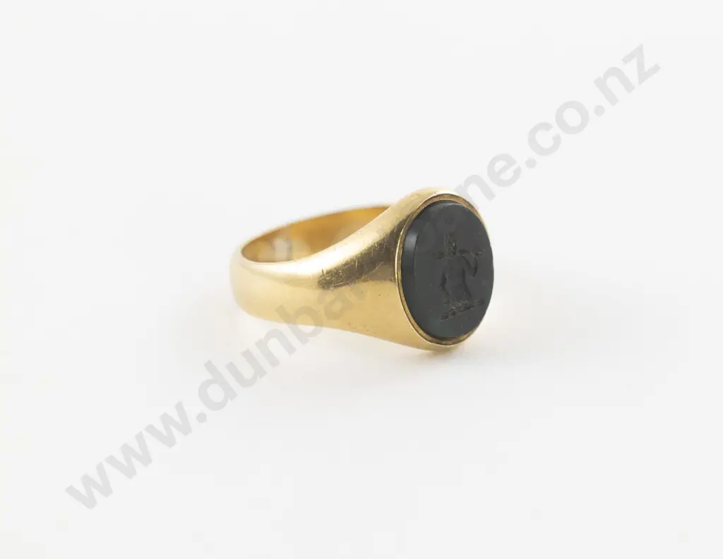 Victorian 18ct Bloodstone Signet Ring Image 1++