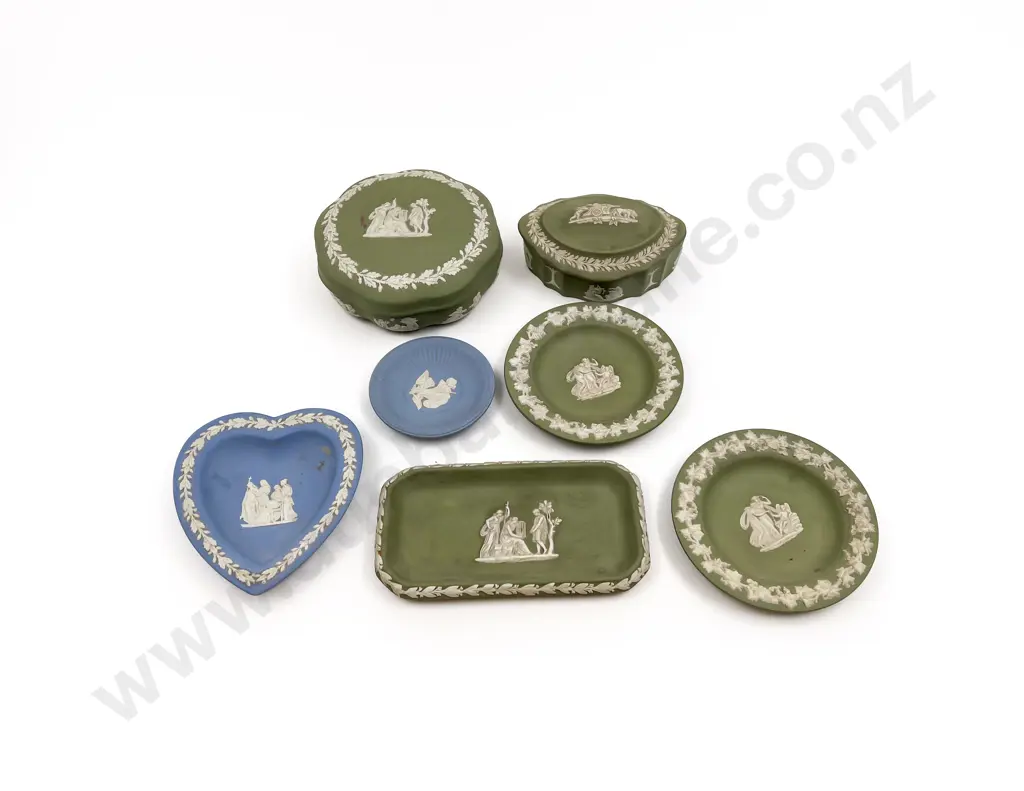 Small Qty of Assorted Wedgwood Image 1++