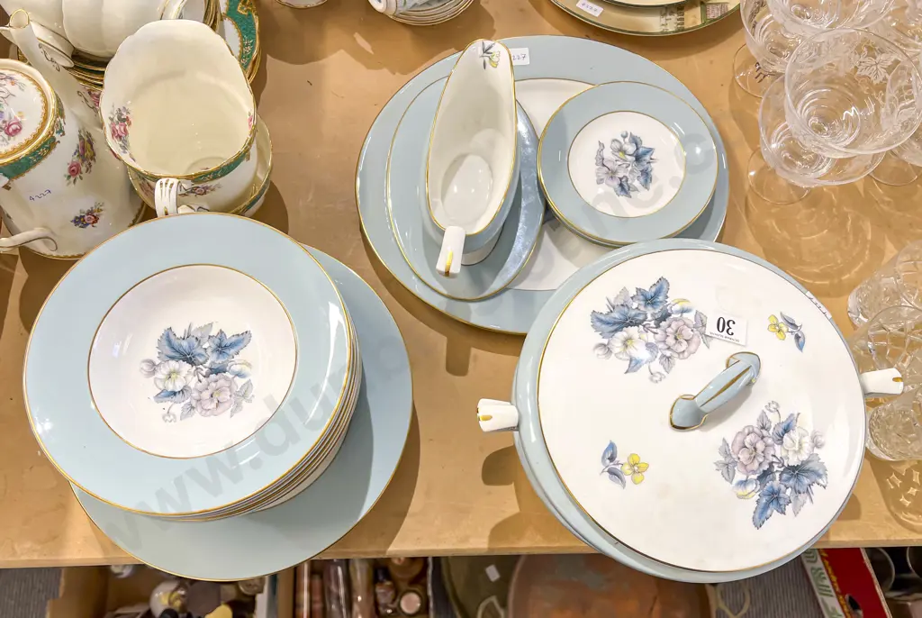 Royal Worcester "Woodland" Pattern Part Dinner Set Image 1++