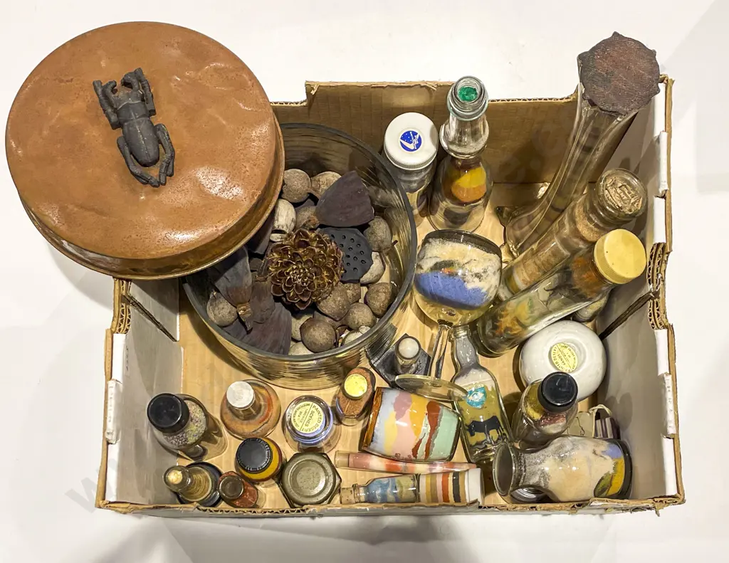 Box Quantity Vintage Rotorua Souvenir Sand Bottles etc Image 1++