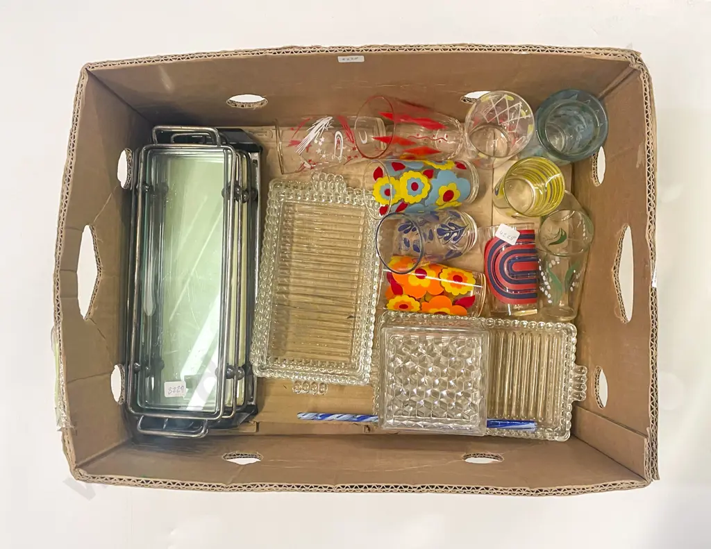 Quantity of Assorted Glassware & Serving Ware Image 1++