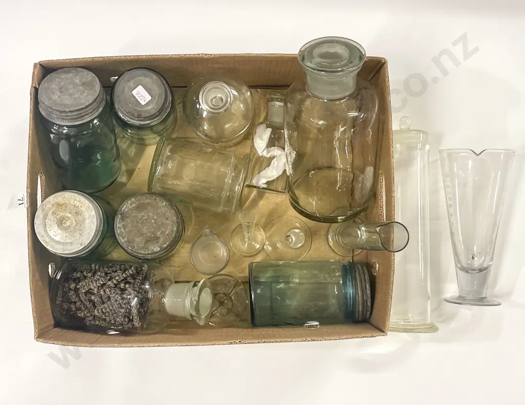 Quantity of Assorted Vintage Chemist Bottles & Storage Jars etc Image 1++
