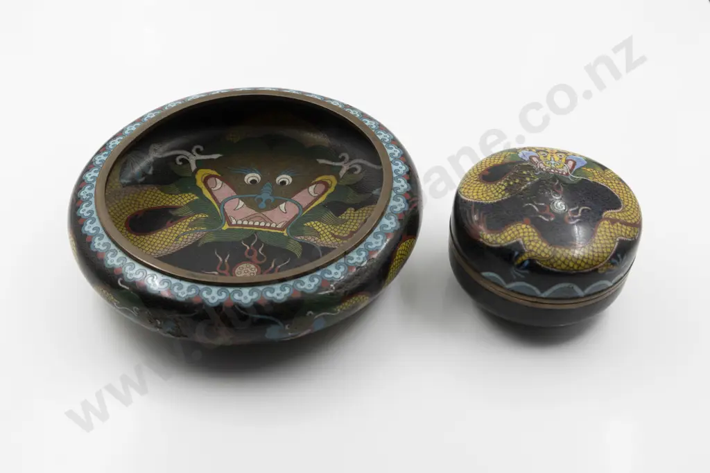 Late C19th/Early C20th Chinese Cloisonné Dragon Bowl with Four Character Seal Mark Image 1++