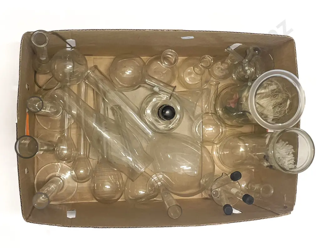 Box Quantity of Assorted Laboratory Glass Ware etc Image 1++