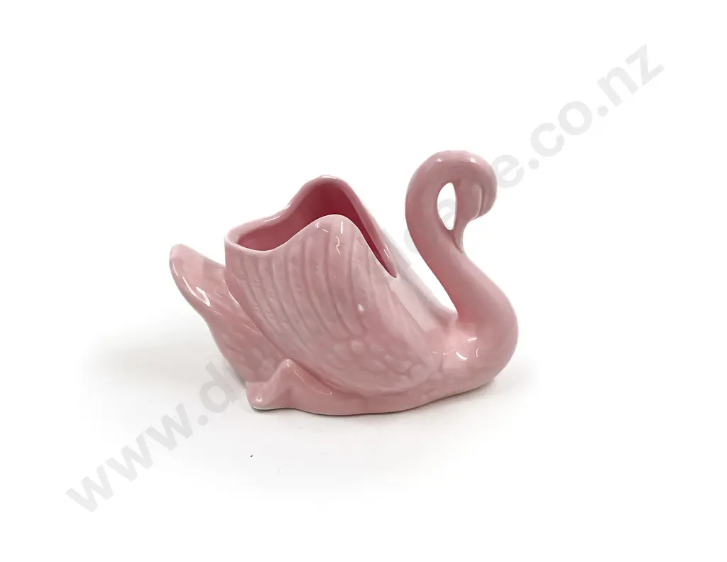Studio Ceramics Pink Swan Image 1++