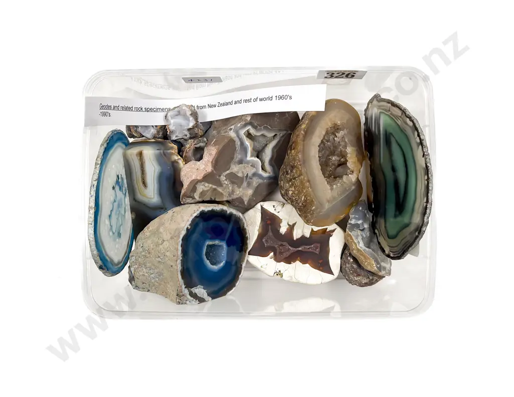 Geodes & Related Rock Specimens Image 1++