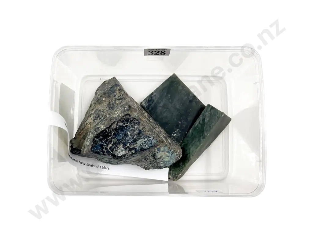 Mixed Box of Greenstone Image 1++