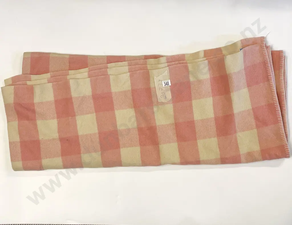 Kaiapoi NZ Woollen Blanket Image 1++