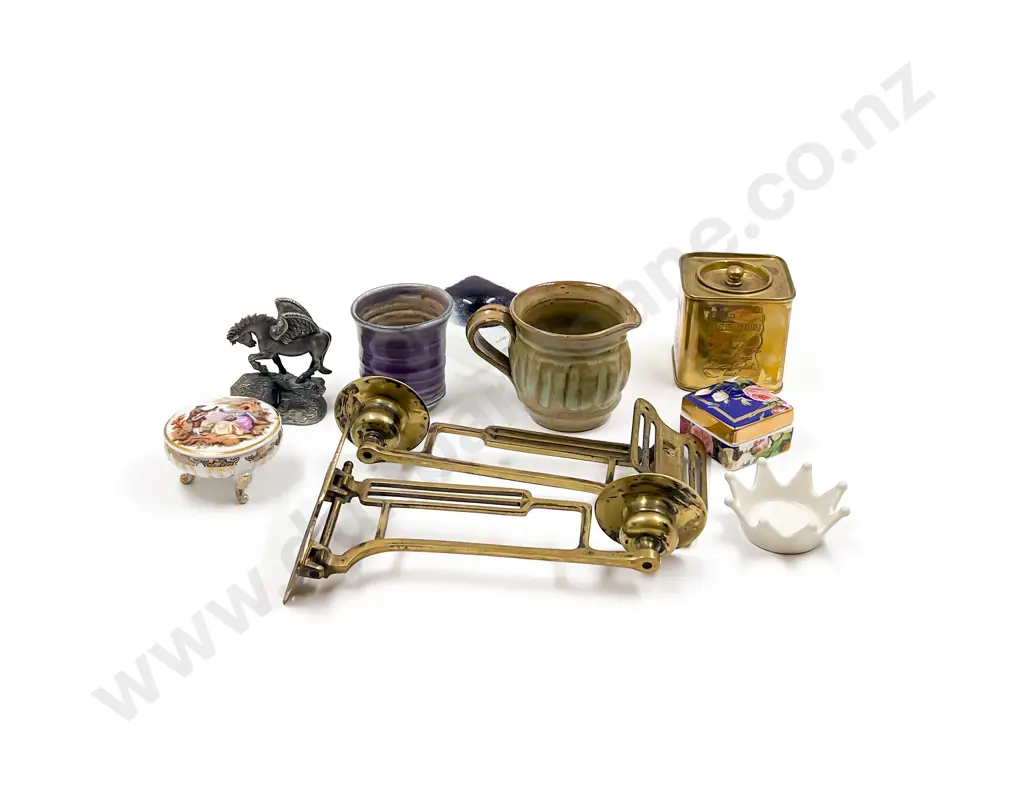 Box Quantity of Assorted incl Brass Candle Sconces Image 1++