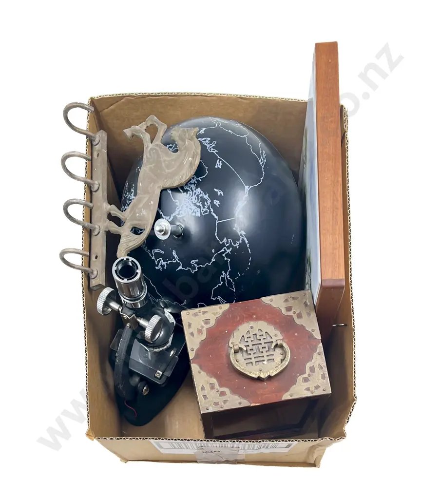 Box Quantity of Assorted incl Microscope & Decorative Tile Image 1++