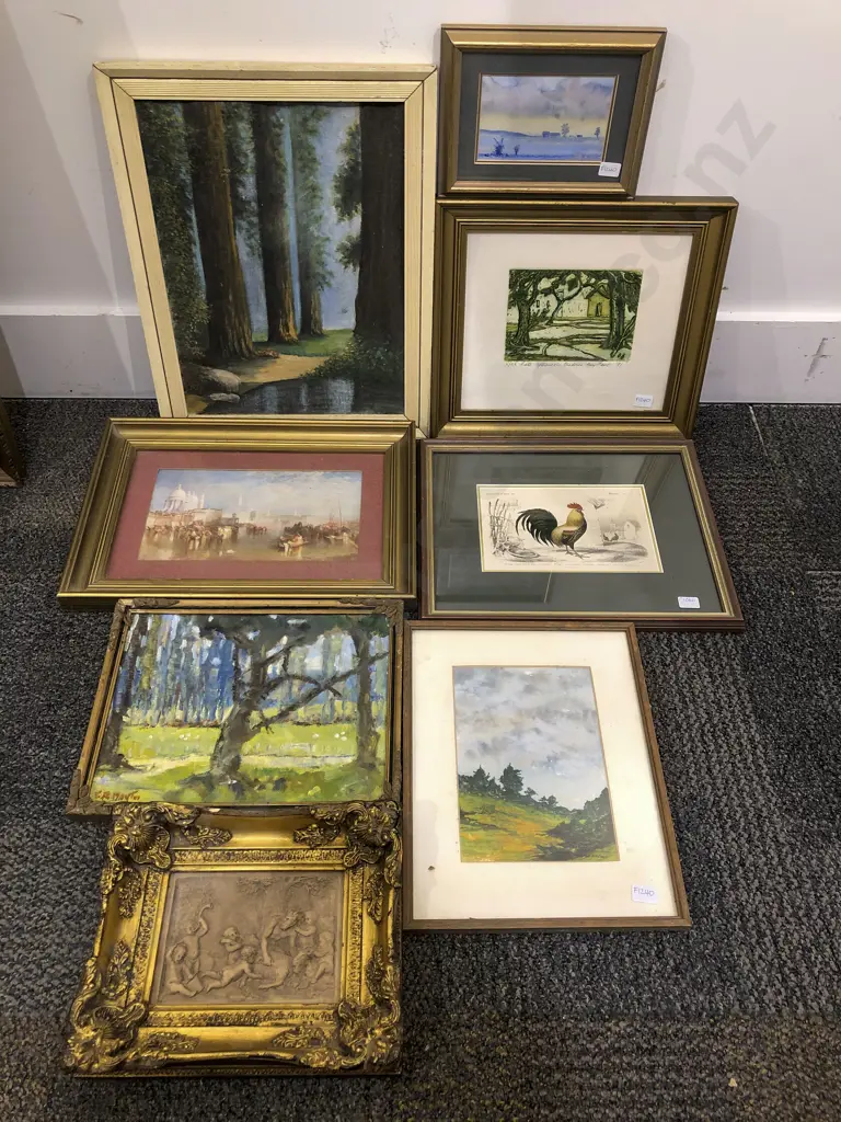 Box Qty of Assorted Artwork Image 1++