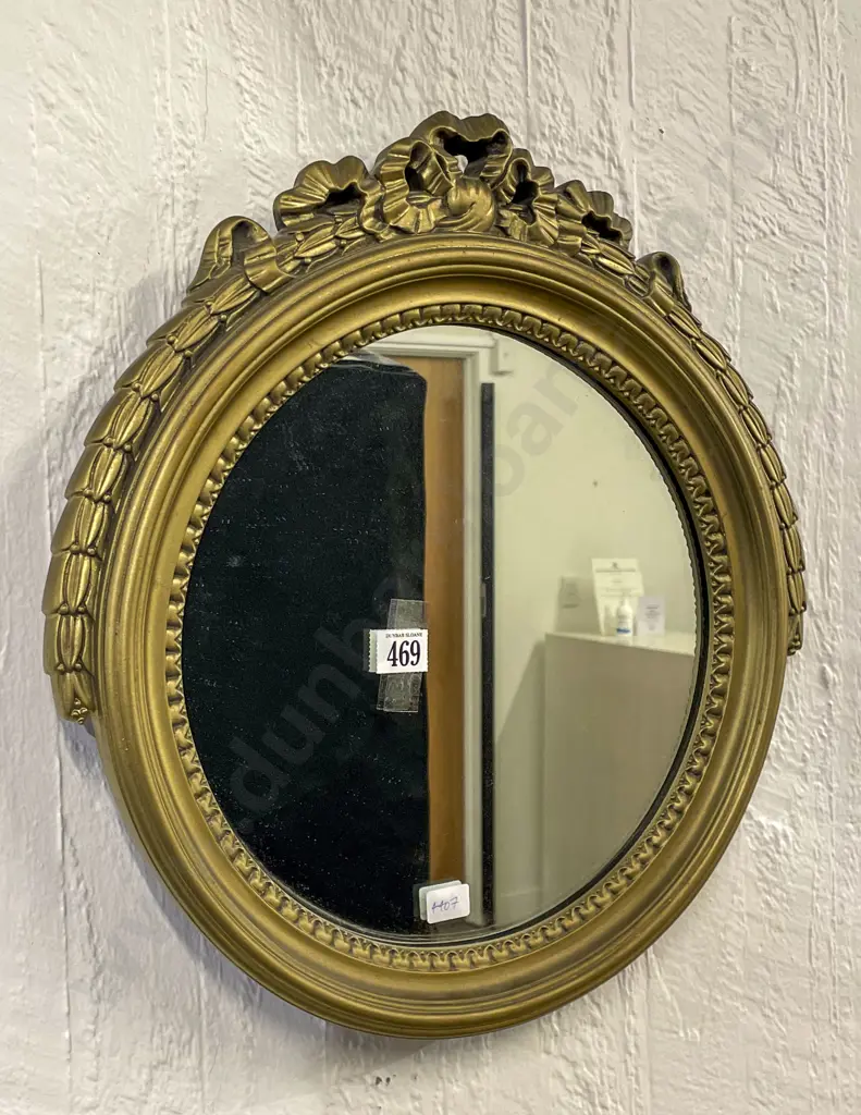 Gilt Framed Circular Mirror Image 1++