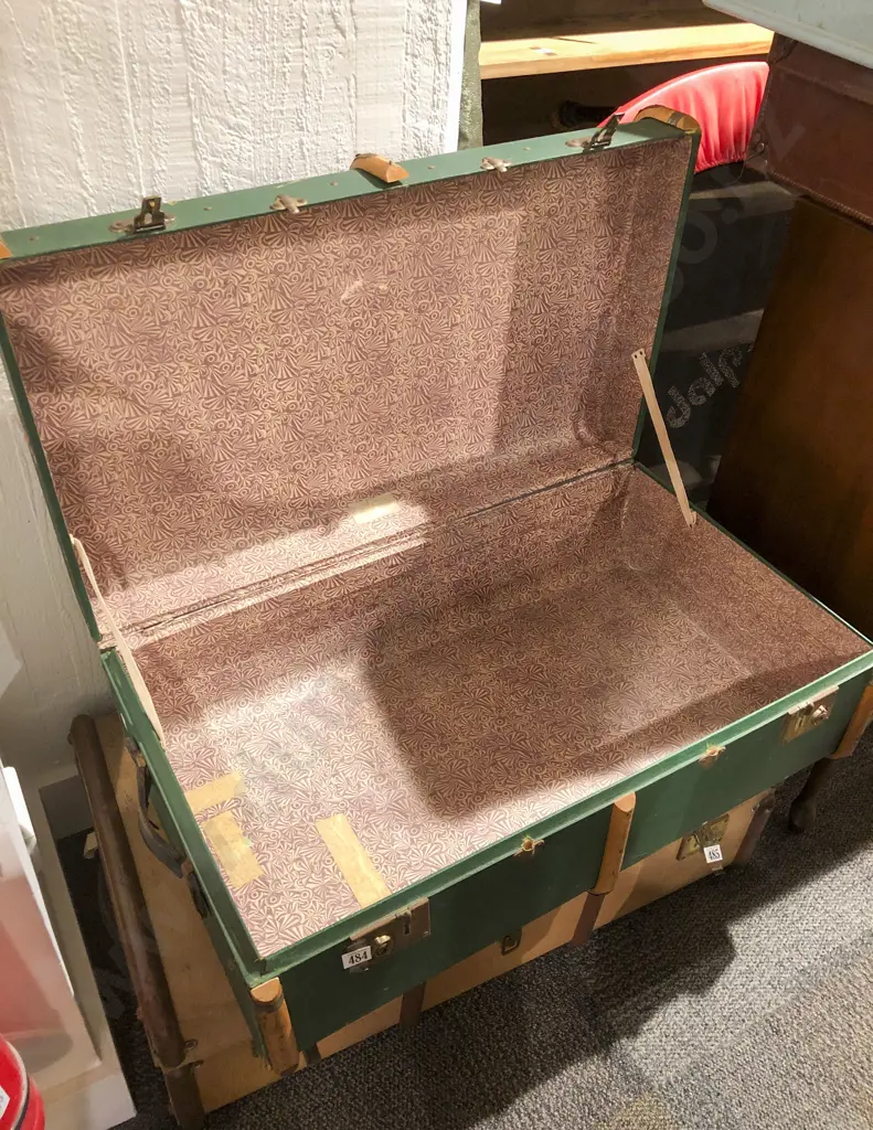 Vintage Travel Trunk Image 1++