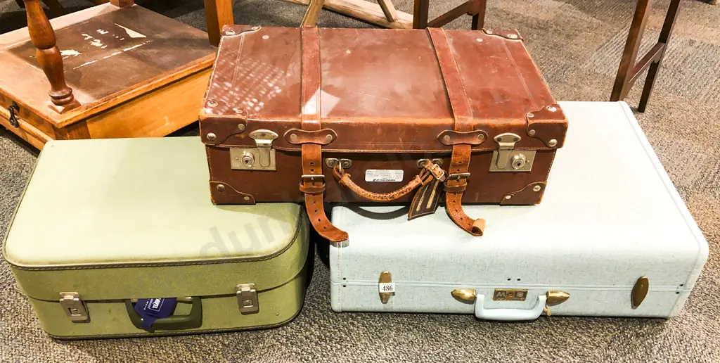 Leather Suitcase Together With Vintage Samsonite Suitcase Image 1++