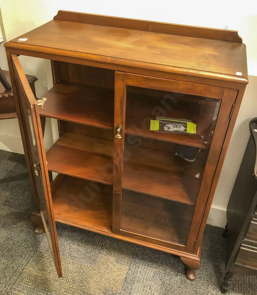 Glazed 2 Door China Display Cabinet Image 1++