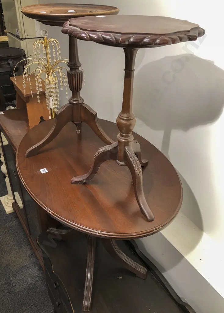 Small Desk With Oval Coffee Table and Two Wine Tables Image 1++