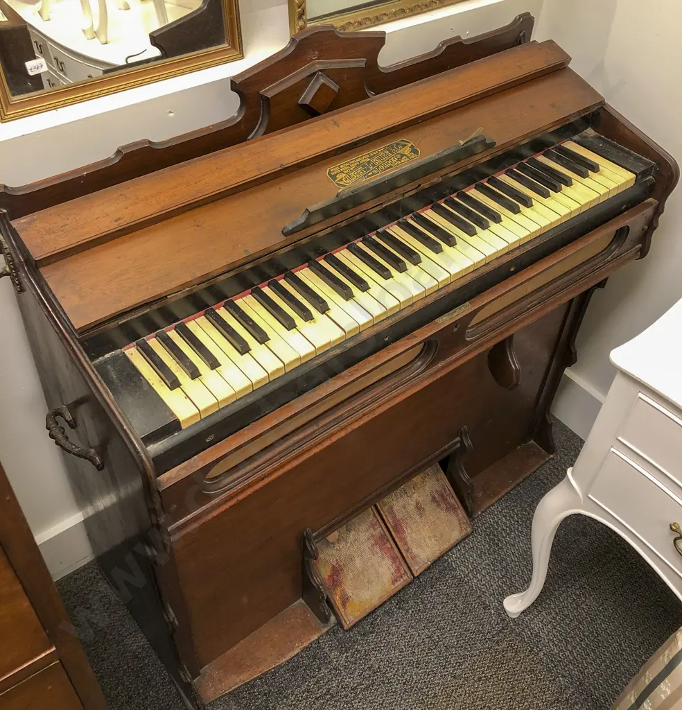 Small Victorian Pedal Organ Image 1++