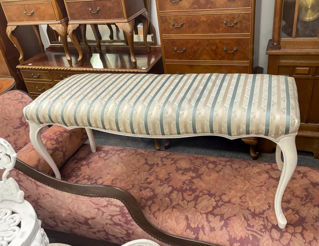 Upholstered Dressing Stool Image 1++
