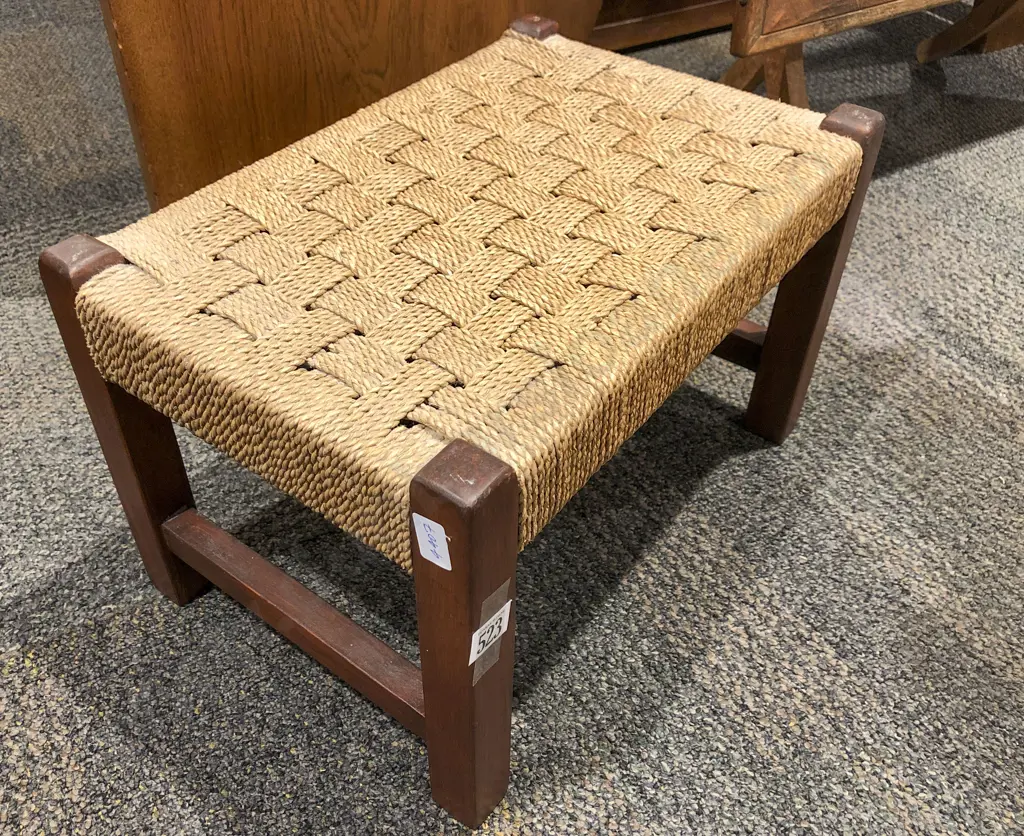 Small Rope Top Stool Image 1++