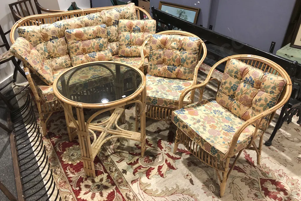 Wicker Four Piece Conservatory Suite Image 1++
