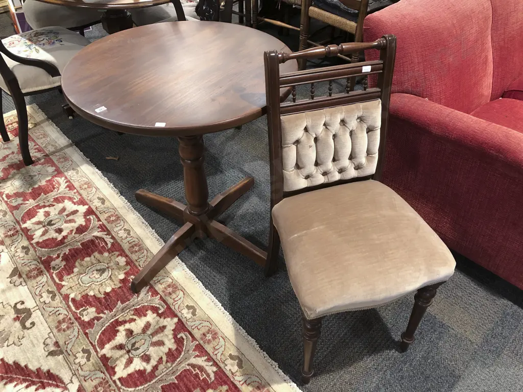 Southland Beech Circular Occ. Table and Single Chair Image 1++