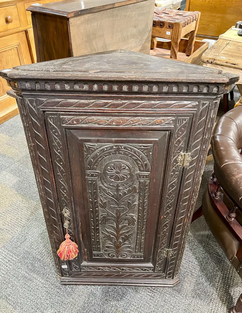 Geo III Carved Oak Hanging Corner Cupboard Image 1++