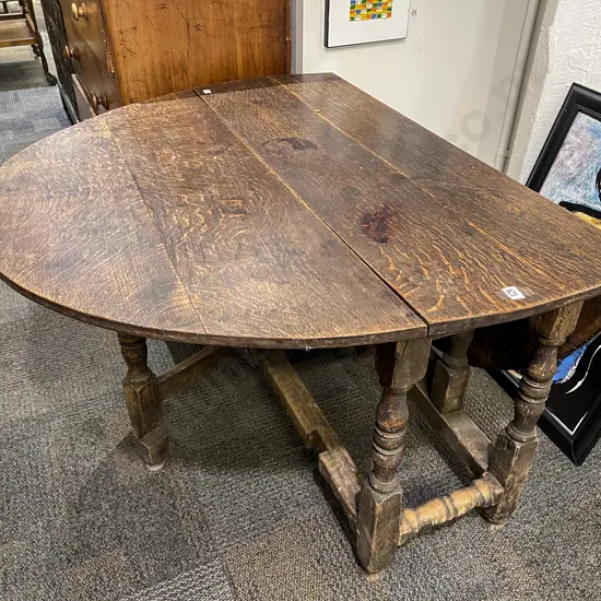 Early C18th Oak Oval Gateleg Dining Table