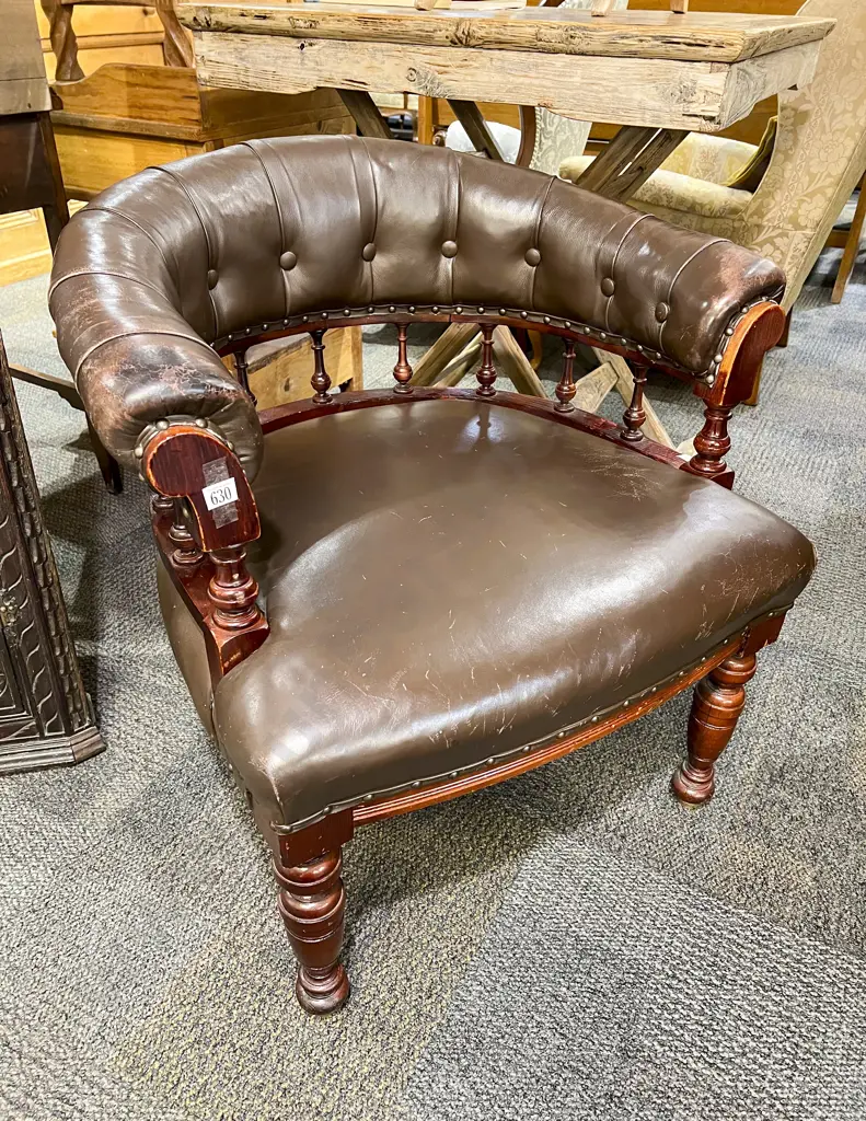 Victorian Brown Leather Club Chair Image 1++