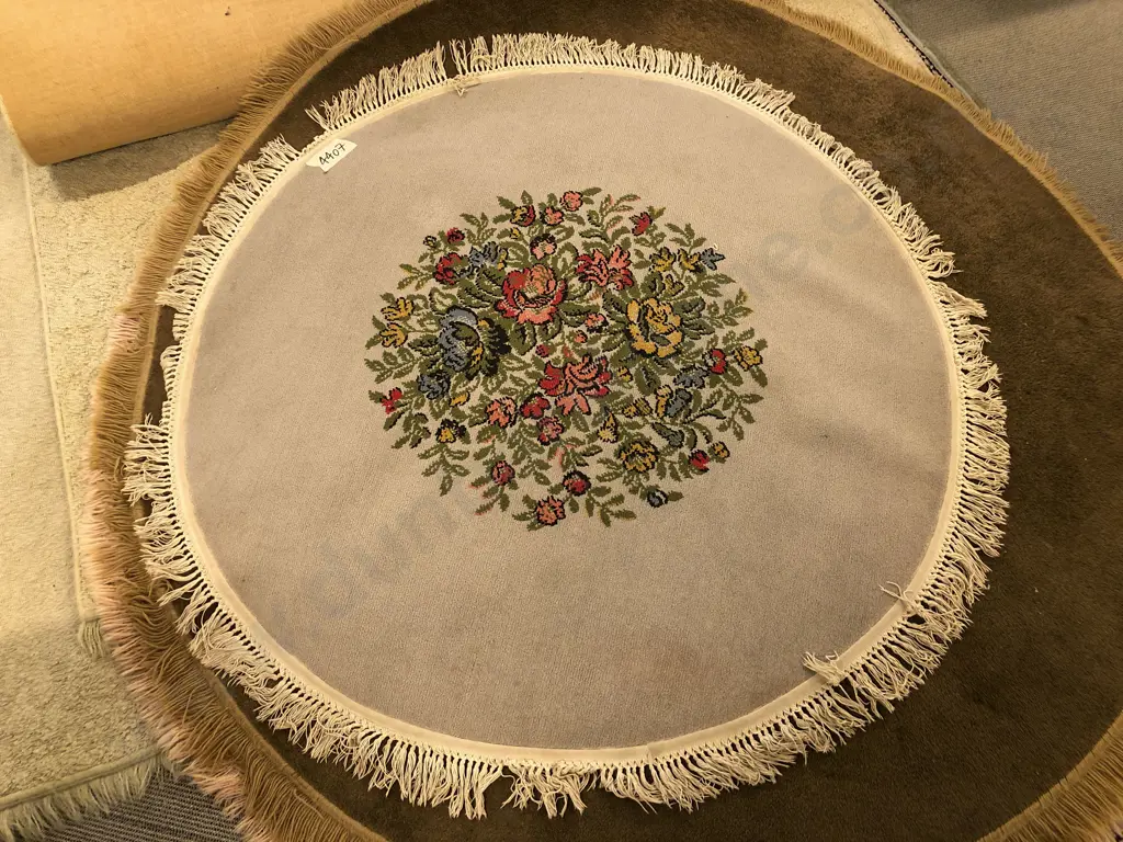 Circular Floor Rug together with Oval Floor Rug with Central Floral Design Image 1++