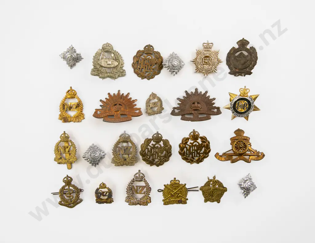 Small Collection NZ and Australian Metal Badges Image 1++