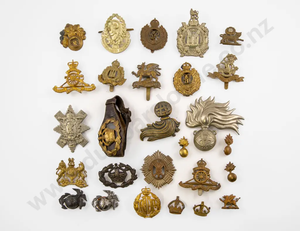 Small Collection Mainly British Metal Badges Image 1++