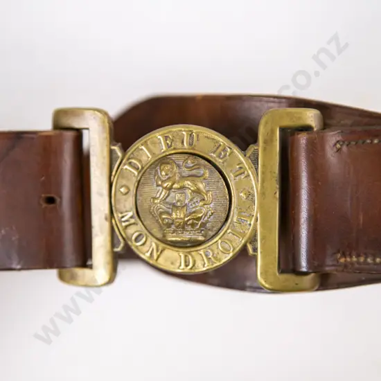 WWI British Brass Belt Buckle 'Dieu Et Mon Droit' Victoria Crown on Leather Belt