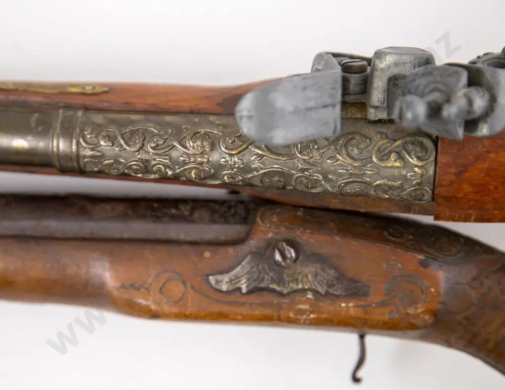 Vintage and Modern Reproduction Flintlock Pistols Image 1++
