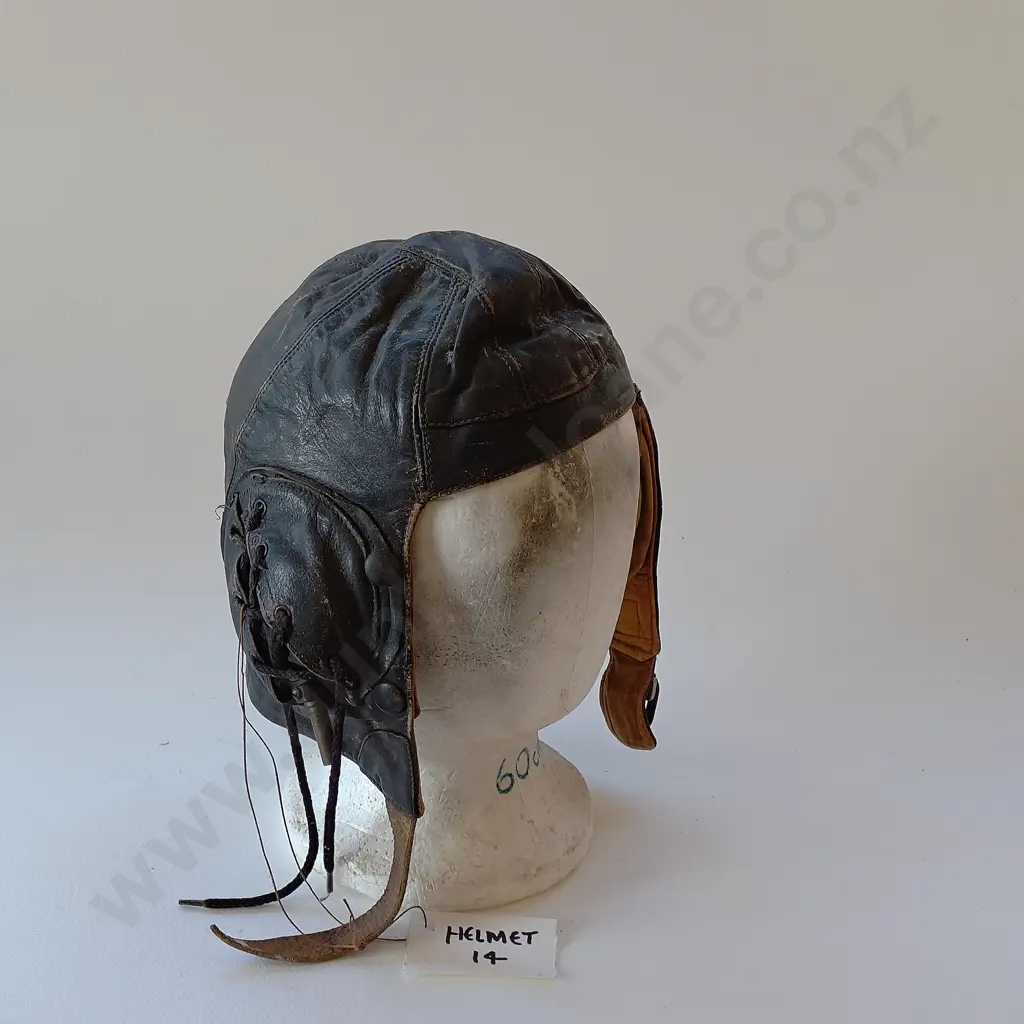 WWII RNZAF Air Crew Helmet Image 1++