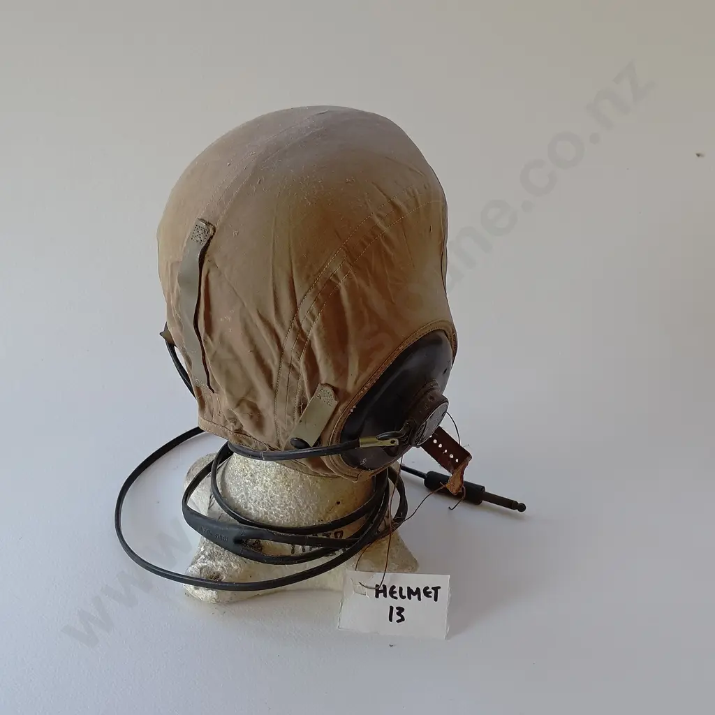 US WWII Canvas Pilot Helmet Image 1++