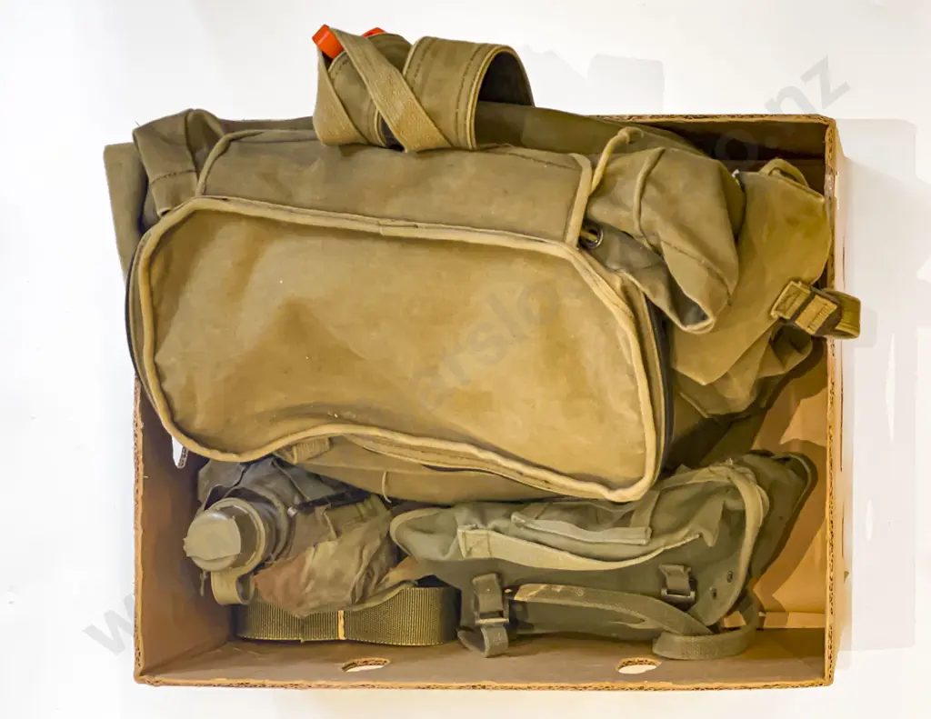 Army Surplus Sleeping Bag in Rucksack Image 1++