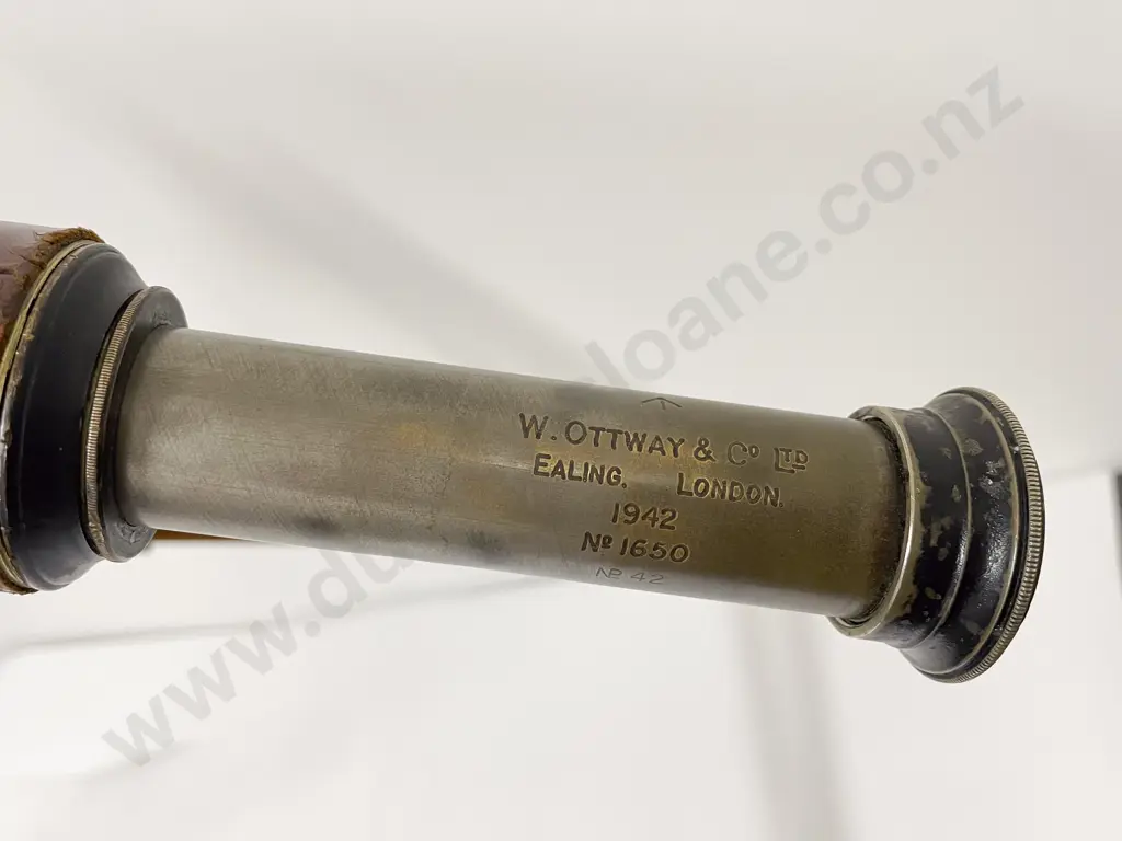 British WWII Ottway & Co Ltd Brass Leather Bound Telescope Image 1++