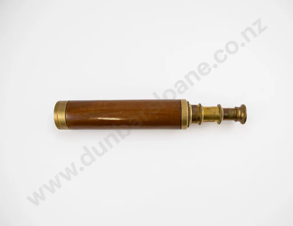 C20th Brass and Walnut Three Draw Sporting Telescope Image 1++