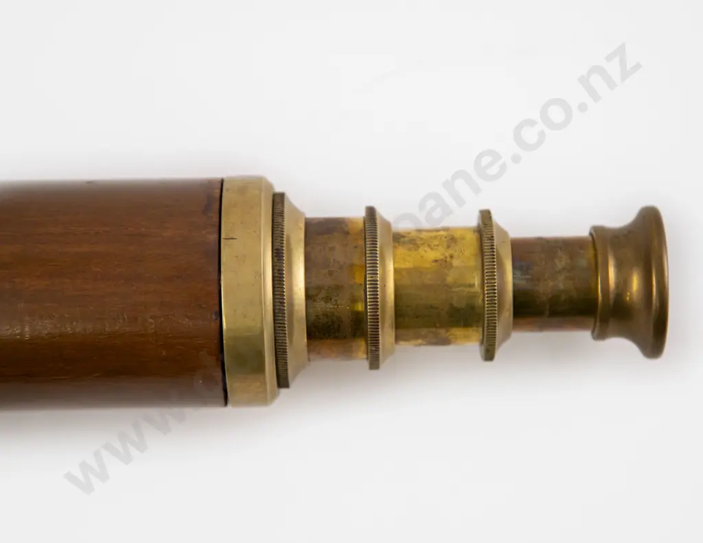 C20th Brass and Walnut Three Draw Sporting Telescope Image 1++