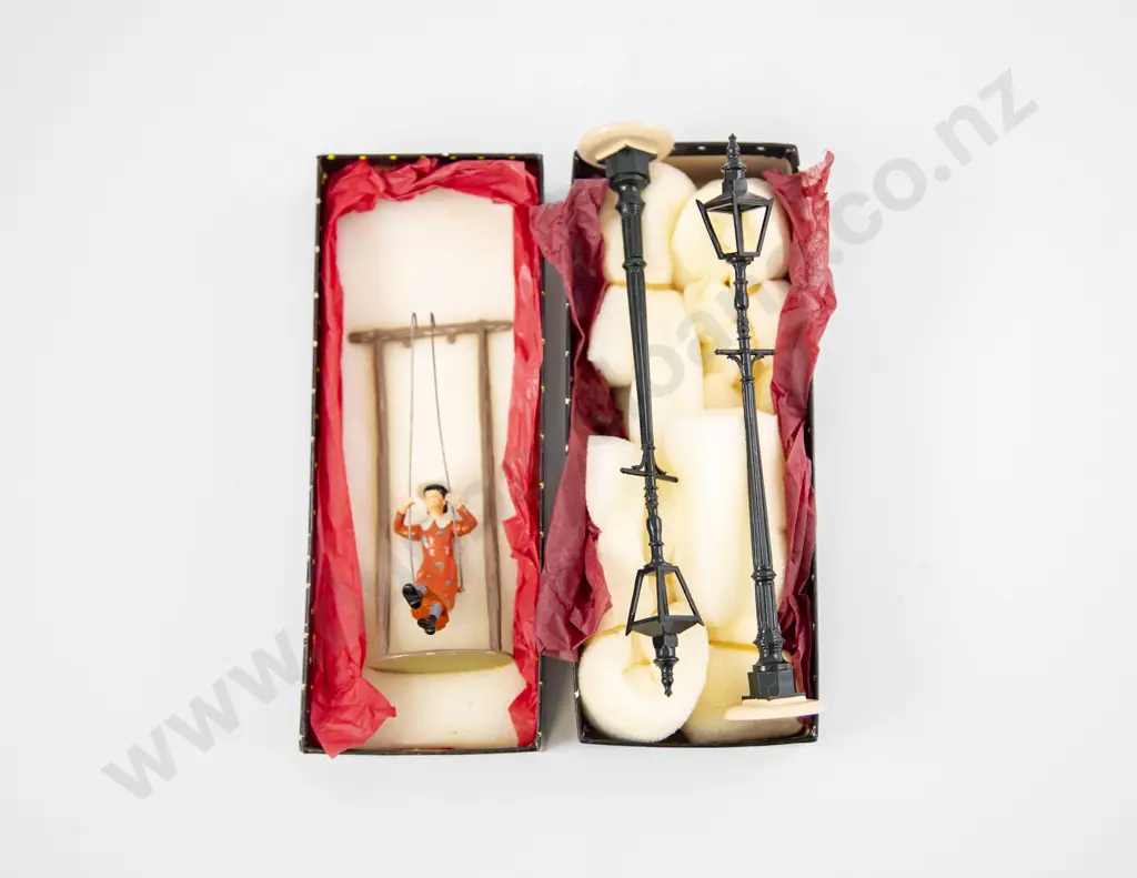 Imperial Productions No. 51 'Street Lamps' & No. 25 'Girl on Swing' Image 1++