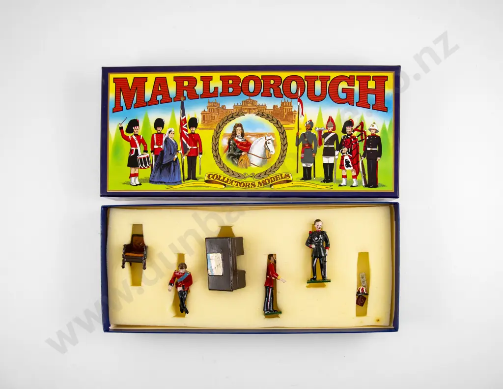 Boxed Marlborough MF50 General and Staff Image 1++