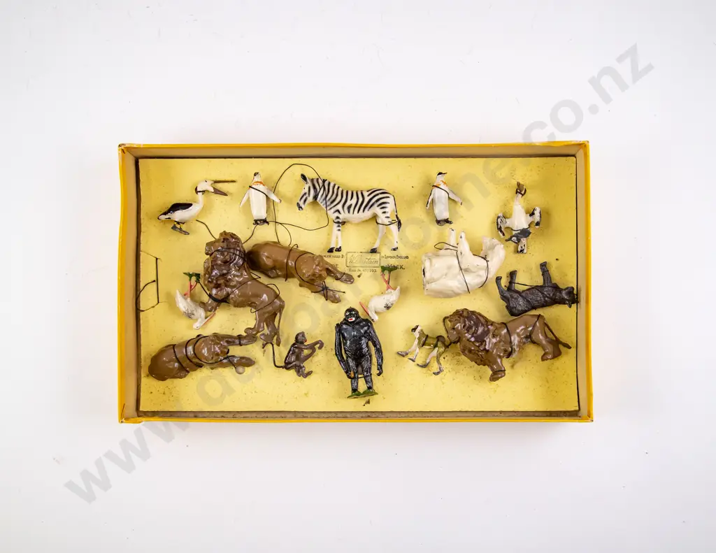 Part Boxed Britains No1z Zoo Animals (16) Image 1++