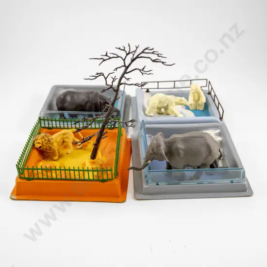Large Collection Plastic Britains and Other Complete Zoo
