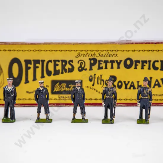 Britains Boxed No207 Officers & Petty Officers of the Royal Navy (8)