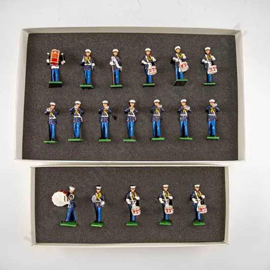 Boxed Britains Ltd Ed 17780 and 17857