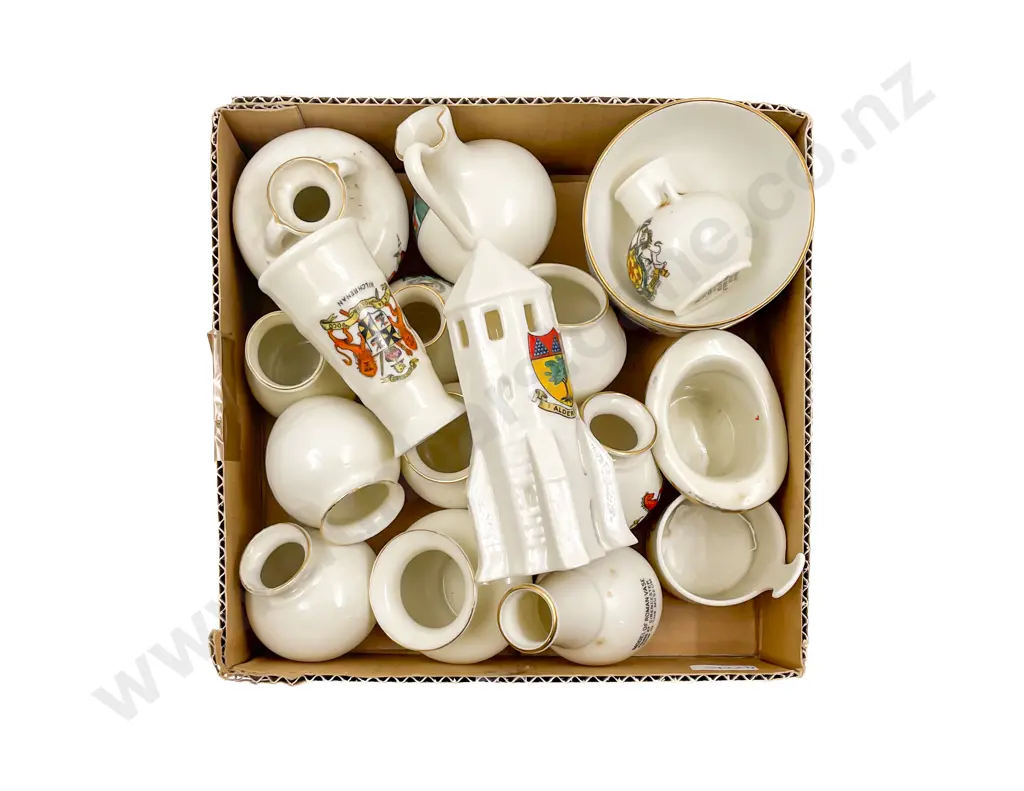 Box of Assorted Crested China Image 1++